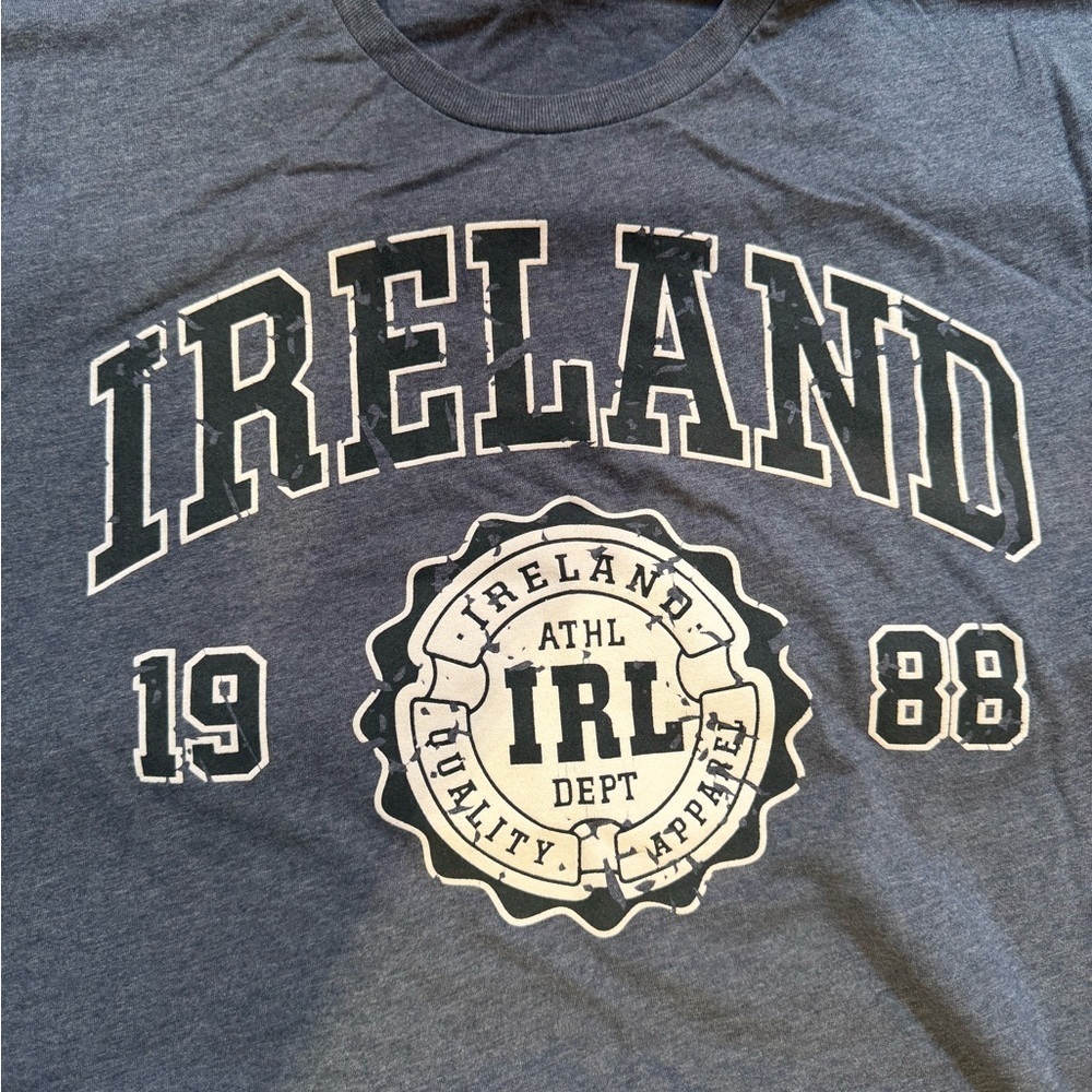 DISTRESSED Ireland Grey XL Tshirt
